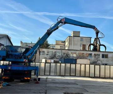 
            Ostatné nadstavby a hydraulické ruky
    