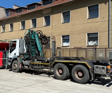 
            Ostatné nadstavby a hydraulické ruky
    