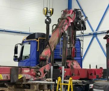 
            Ostatné nadstavby a hydraulické ruky
    