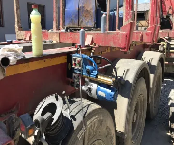 
            Ostatné nadstavby a hydraulické ruky
    